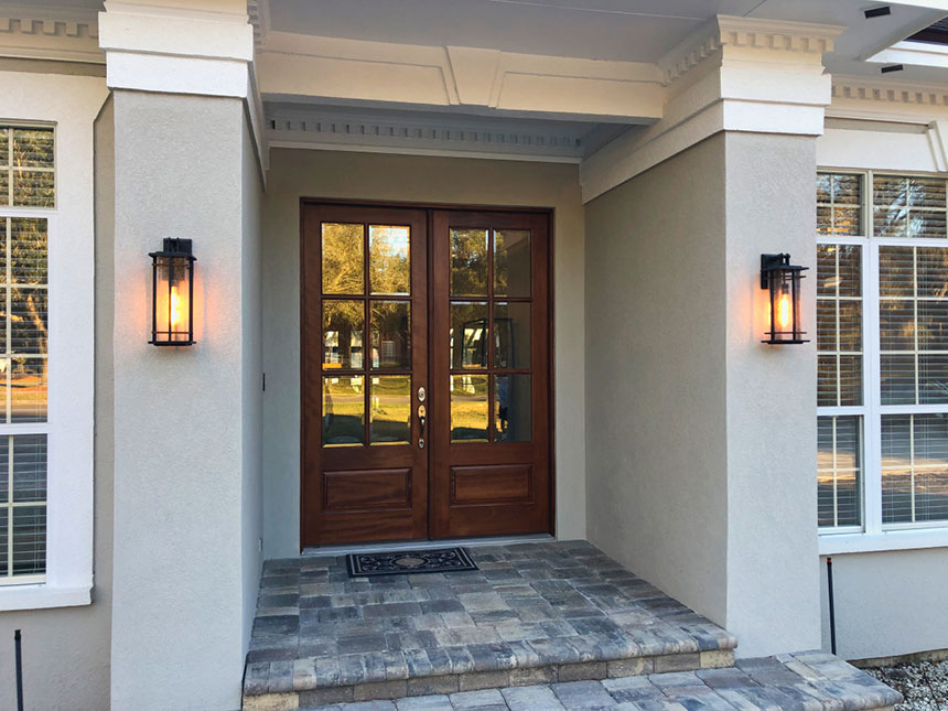 Residential remodel - front entrance: Pace Island